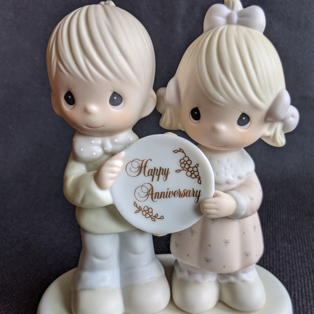 Precious Moments Happy Anniversary - Picture 3 of 11